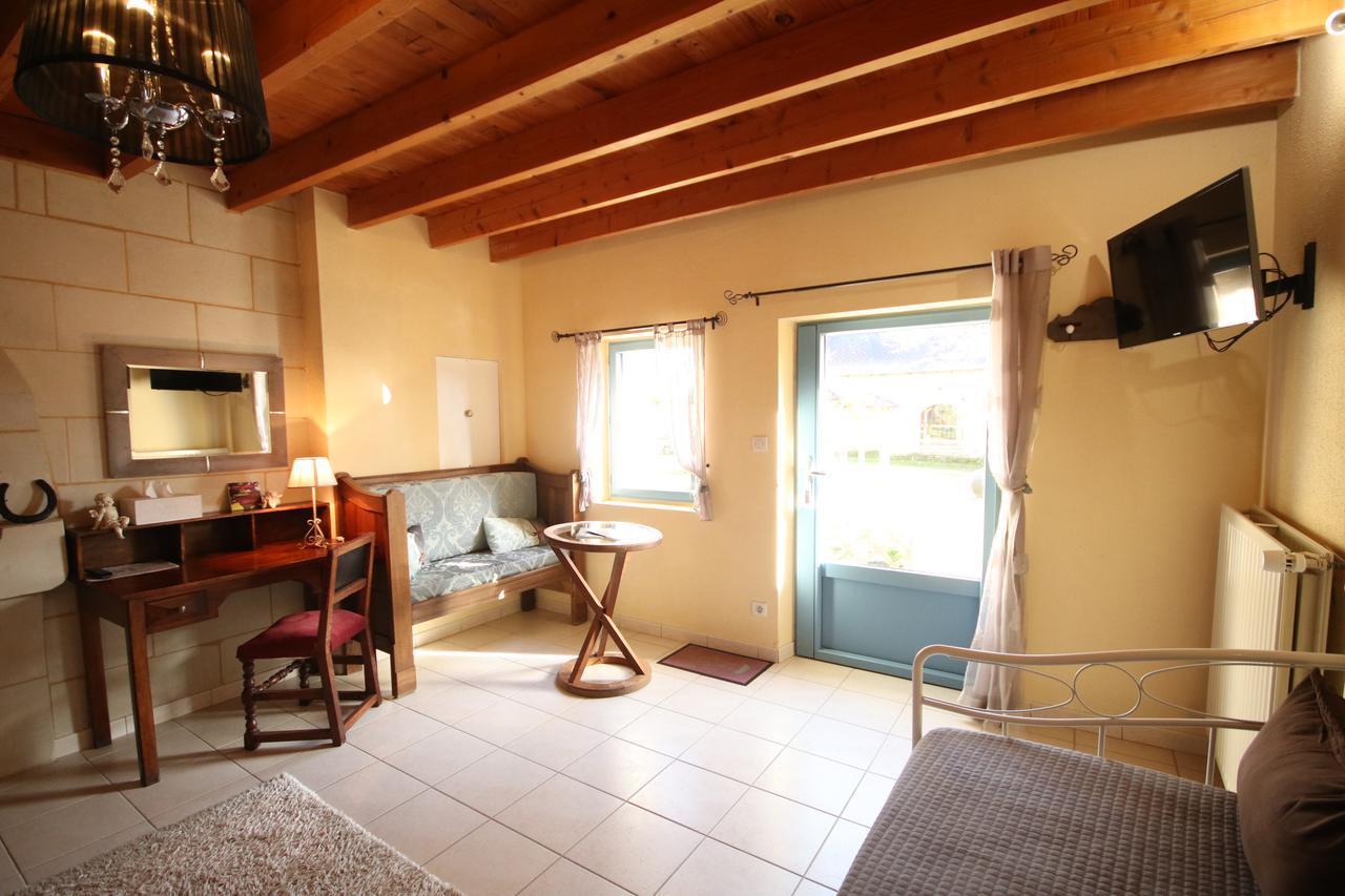 Chambres D'Hotes Les Delices De La Roche Louresse-Rochemenier Extérieur photo