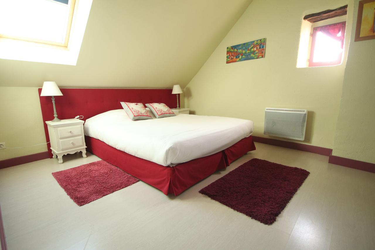 Chambres D'Hotes Les Delices De La Roche Louresse-Rochemenier Extérieur photo
